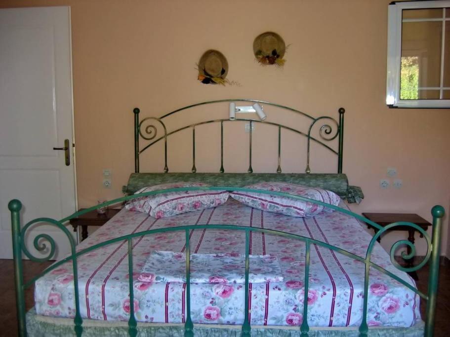 Alta Mare - Up To 13p *
